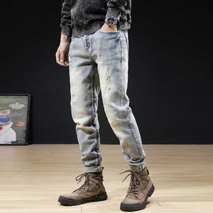Корейский стиль моды мужские джинсы ретро светлые голубые эластичные хлопковые разорванные джинсовые панк брюки вышивка дизайнер хип-хоп тонкие брюки