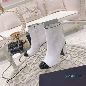 High-end Classic ankle boot autumn/Winter style leather Mosaic design decoration size 34-41 black and white