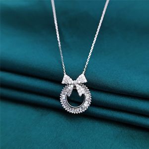 Bowknot 925 Sterling Silver Lab Diamond Pendant Engagement Bröllop Hängsmycke Charm Necalace för kvinnor Bridal Choker Smycken