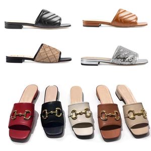 Kvinnor Canvas Slide Sandal Designer Glänsande Mules Läder Sommarlägenheter Sexiga Tryck Tofflor Kvinnor Luxurys Designers Skor med låda 35-42 274