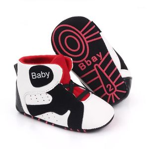 Första vandrare baby skor för födda casual sport tjejer pojkar sneakers mjukt botten andningsbar spädbarn toddler