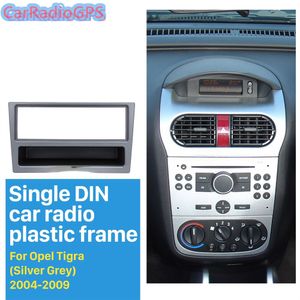 Silver Grå 1din Frame Car Radio Fascia för Opel Agila Astra (G) Meriva Signum Tigra DVD-spelare Stereo Dashboard Panel