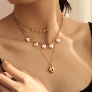 Stainls Steel Tre Layered Pearl Heart Lock Pendant Halsband Kärlek Hjärtan Halsband Chunky Necklac Kvinnor Smycken