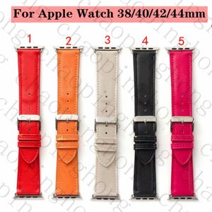 Luxury Watch Stems 42mm iwatch för iPhone 3 Series 38mm 4 5 Band läderarmband Fashion Watch Bands for Apple Watch 6 44mm Women Mens Horse Design Orange