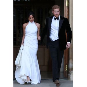 Prinz und Meghan Markles Brautkleider 2019 Neckholder-Etui-Stil, weißes Satin-Brautkleid mit Schleppe, maßgeschneidert für Church Castle 328 328