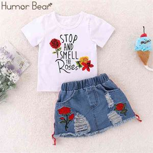 Humor Bear Kids Set Barnkläder Suit Sommar Broderi Brev Skriv ut Kortärmad + Kjol 2PCS Set Toddler Julkläder Y0705