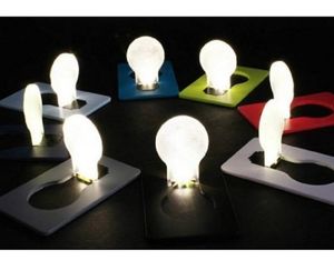 2022 Karte Licht Tasche Lampe LED Taschenlampe Feuerzeuge Tragbare Mini Licht In Geldbörse Brieftasche Notfall Tragbare Outdoor-Tool Großhandel