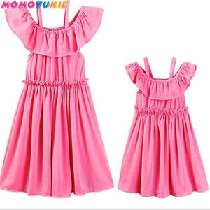 off shoulder summer family matching clothes mommy and me family look dress matching family outfits mum mama and daughter dress 210713