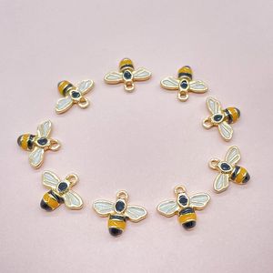 1.4*1.2cm Cute Bee Charms for Necklace Bracelet Insect Diy Jewelry Accessories Components Wholesale Price