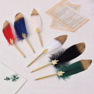 Penne a sfera Fashion Color Feather 05mm Business Signature Pen Decor Design Cancelleria per studenti