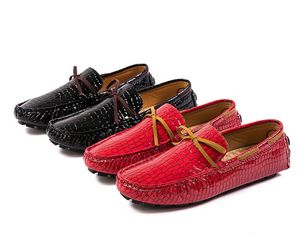 남성 캐주얼 신발 스웨이드 가죽 솔리드 드라이빙 Moccasins Gommino Slip on Loafers 신발 남성 큰 크기