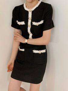 Ny design kvinnors0-hals kort ärm färgblock stickad tweed ull retro franska stil casual klänningar