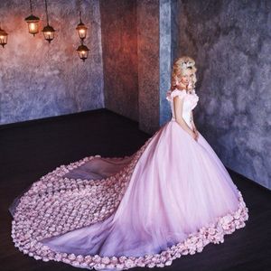 新しい到着の赤ちゃんピンクQuinceaneraドレス甘い16の長いウエディングドレスパーティーのガウンフォーマルなページェントドレスティアードボールガウン