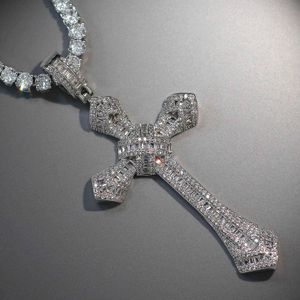 Iced Out Cross Pendant Halsband 2 Färger Geometrisk Zircon Halsband för män Kvinnor Hip Hop Smycken X0707
