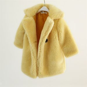 Płaszcz zimowy dla dziewcząt Faux Fur Coat Baby Elegancki Curndown Collar Zagęścić Ciepła Kurtka Dziewczyny Długi Płaszcz Dzieci Dzieci Znosić 211023