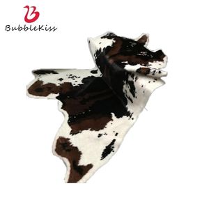 Bubble Kiss Faux Fur Rugs For Bedroom Creative Cow Shaped Carpet Sheepskin Home Living Room Decor Coffee Table Fuffly 220301