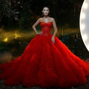 Projektant Ball Suknia Prom Dress Ruched Ruffles Tulle Chic Sweetheart Sleevless Suknie Wieczorowe Sexy Illusion Custom Made Robe de Soiree