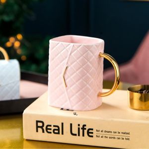 Borsa da 14 once Tazza in ceramica Bianco Blu Rosa Tazze da caffè Manico in oro Tazze per acqua potabile SEAWAY RRD13515