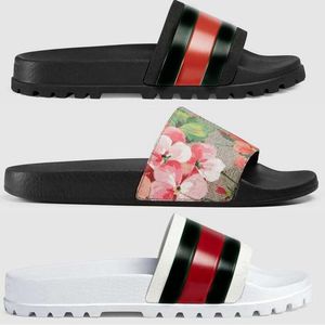 Классические слайд-мужские тапочки женские сандалии дизайнер роскошные ботинки летняя резина мягкая мягкая тапочка на открытом воздухе на открытом воздухе. 35-45