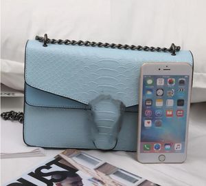 2021 Tasarımcı Çanta Çanta Yılan Deri Kabartmalı Moda Kadınlar Zincir Crossbody Marka Messenger Bir Ana Kese