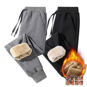 Mens Cashmere Sweatpants Inverno Quente Calças de lã de cordeiro para macho alinhado calças de lã mens outono e inverno casual calças Calças 211112