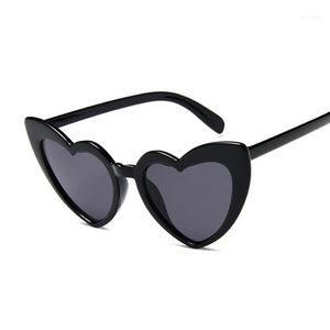 Sunglasses Heart One Piece Love Lens Women Transparent Plastic Glasses Style Sun Female Clear Candy Color Lady1