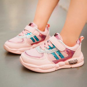 Barn Casual Patchwork Skor Baby Kids Boys Girls Mesh Andningsbara Sport Sneakers Kids Mjuka Non-Slip Running Skor Vit Rosa G1025