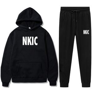 2022 Herrkläder Kvinnors Märke TRACKSUIT Vinter Hoodie Ställer Jogging Sweatpants Fleece Jogger kostym Sweatshirt Pullover Fashion