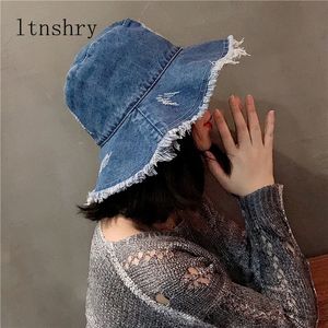 Summer Autumn Washed Denim Sun Hat Women Fashion Tassel Floppy Cap Ladies Wide Brim Beach Bucket Hats Female Cotton foldable C0305 Y0910