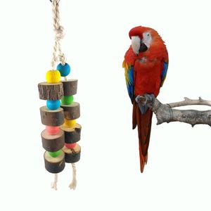 Andere Vogelzubehör Papageien-Holzklötze Spielzeug Bunte Holzschnur mit Haut Sittich Hängende Korbbälle Beißen Baumwollseil Haustierzubehör