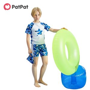 Chegada verão crianças menino estrela camuflagem impressão tee e shorts swimsuit conjunto 210528