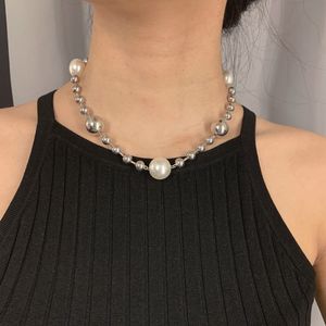 Zink Alloy Round Bead Chain Choker för Kvinnor Trendiga Uttalande Pearl Halsband Kvinnors Hip Hop Smycken