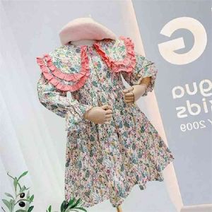 Girls 'Dress European American Autumn Flared Sleeves Floral Dock Krage Prinsessan Party Barn Barnkläder 3-7 Y 210625