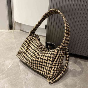 Alışveriş Torbaları Yumuşak Yün Kumaş Küçük Koltukaltı Crossbody Omuz Kadınlar Için Kısa Kolu Ile Kış Lüks Moda Basit Çanta220307