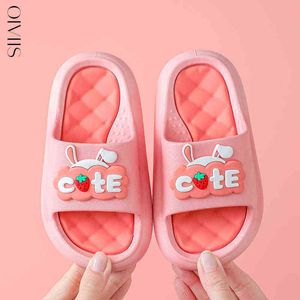 Primavera Estate KIDS PVC Cartoon Pantofola per bambini Cute Home House Shoes Sandali per famiglie arcobaleno 211119