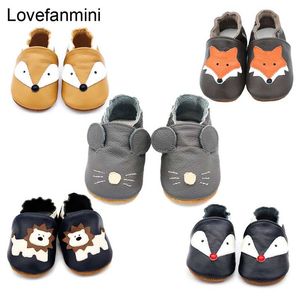 Sapatos de bebê Soft Cow Couro Bebe Bebe Botas para Bebês Meninos Meninas Criança Criança Mocassins Chinelos First Walkers Sneakers 211224