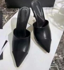 2022 European Fashion Leisure Shoe Women High Heels Girl Designer Skor Pearl Sommar Sandaler Sexiga Tofflor Läder 8cm