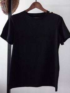 サイズXS-2XLスプリング夏の女性のデザイナーコットンTシャツショルダーゴールドバックルブロンズレタークルーネック半袖Tシャツ男性