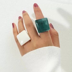 Wedding Rings 2Pcs Large Resin For Women Green White Geometric Square Acrylic Finger Ring Female Ladies Fashion Party Jewelry Gift