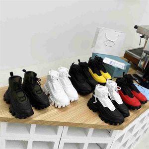 Designer 19FW Skor Cloudbust Thunder Sneakers Men Kvinnor Tränare Sticka High-Top Sneaker Light Gummi 3D Sko med låda