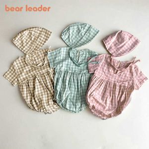 Bear Leader Sommar Infant Bodysuits Born Girls Boys Casual Kläder med hattar Toddler Söt Kläder Rompers 0-2Y 210708