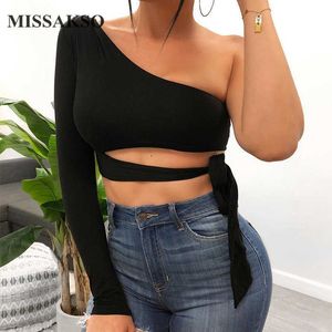 Missakso Kadınlar Seksi Cut-Out Kırpma Üst Streetwear Uzun Kollu Moda Bahar Yaz Bir Omuz Siyah Beyaz Gömlek 210625 Tops