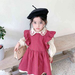 2021 Vår Ny Koreansk stil Babyflickor Plaid Smock Broderi SHIRTS 2PCS Klänningar Set Småbarn Kids Princess Dress G1218