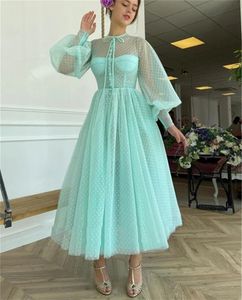 Turkos Grön prickig Tulle Tea Längd Prom Klänningar Med Knappar O-Neck Puffy Långärmad Homecoming Party Dress A-Line Cocktail Graduation