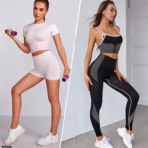 Kvinnor Tjocklek Sömlös Yoga Set Sportkläder Fitness Sport Gym Running Suit 2PCS Sport Bra + Leggings Outfit ActiveWear 210813