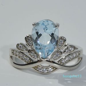 S925 Silver Topaz Crown Ring Ladies Noble Ring med Side Stones Luxury Gifts Wedding Rings