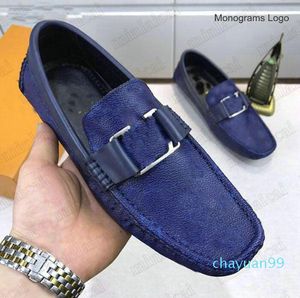 2021 Mens Designer Loafers Skor Klassisk Italien Luxurys Business Dress Loafer Leather Checkered Print Mans Casual