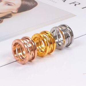 2021 Gold Silver Rose Colors Women Rings Top Quality Luxurious Styles Roman Numeral Hollow Couple Ring Titanium Steel Design B Letter Fashion Jewelry Wholesale