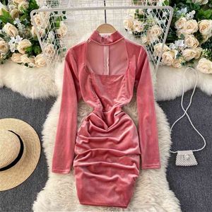 Ins Mode Mini Bodycon Kleid Solide Neckholder Low Cut Langarm Herbst Winter Samt Sexy Geraffte Club Party Kleidung 210603