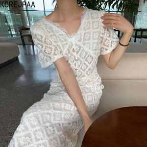 Korejpaa mulheres vestido verão coreano chique elegante temperamento com decote em v botão pesado rendas pesadas crochê cintura alta vestidos 210526